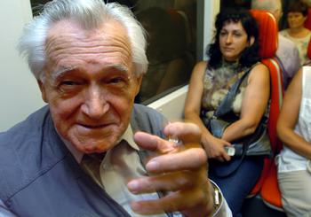 Karel Hoffmann odsouzený za sabotáž dojel do vězení metrem.