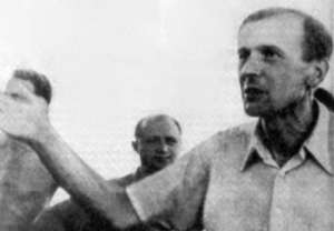 Jan Šverma při diskusi s interbrigadisty na španělské frontě proti nastupujícímu fašismu